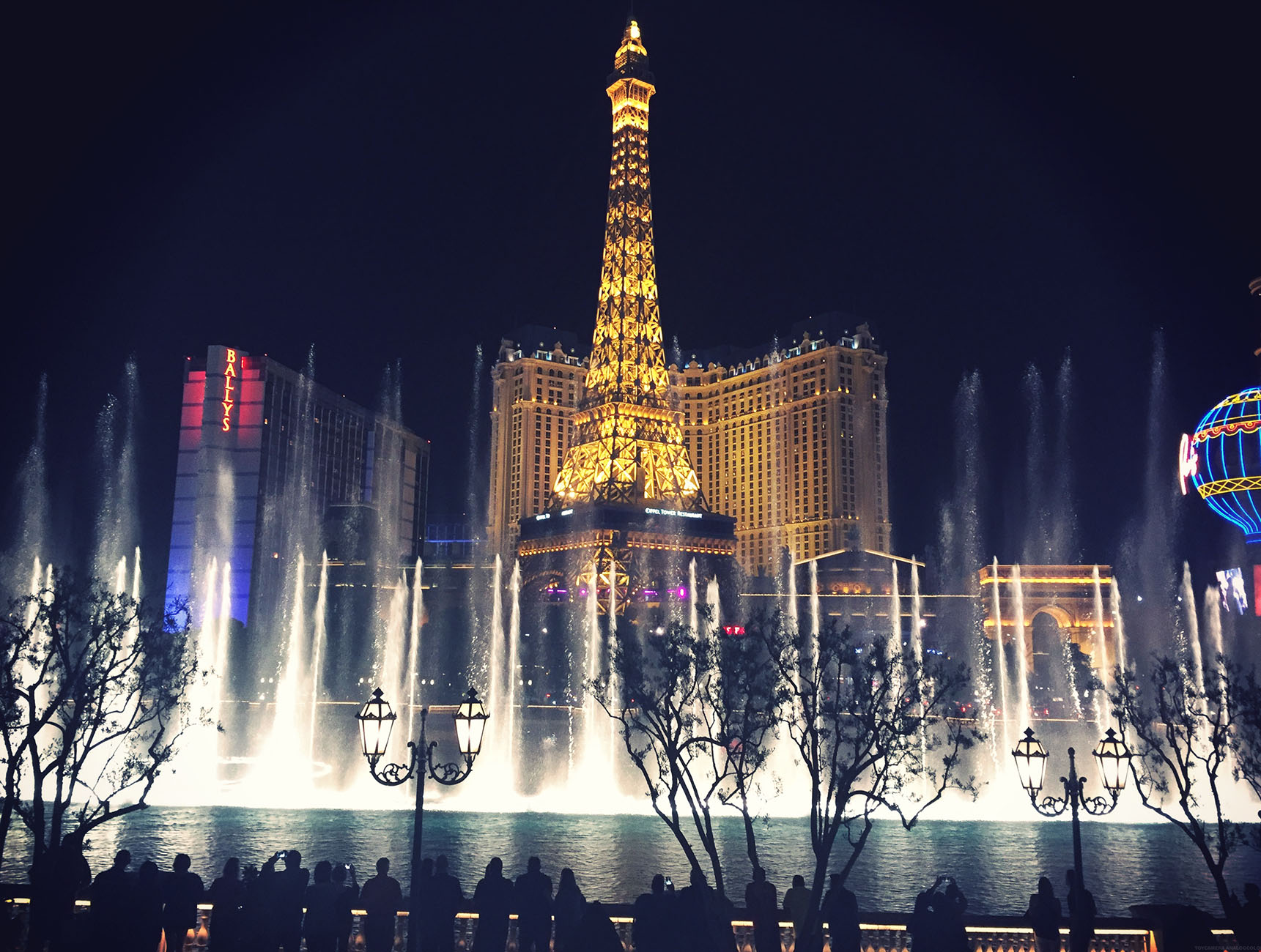 Bellagio Hotel Fontaines Casino Las Vegas Nevada Tour Eiffel by night