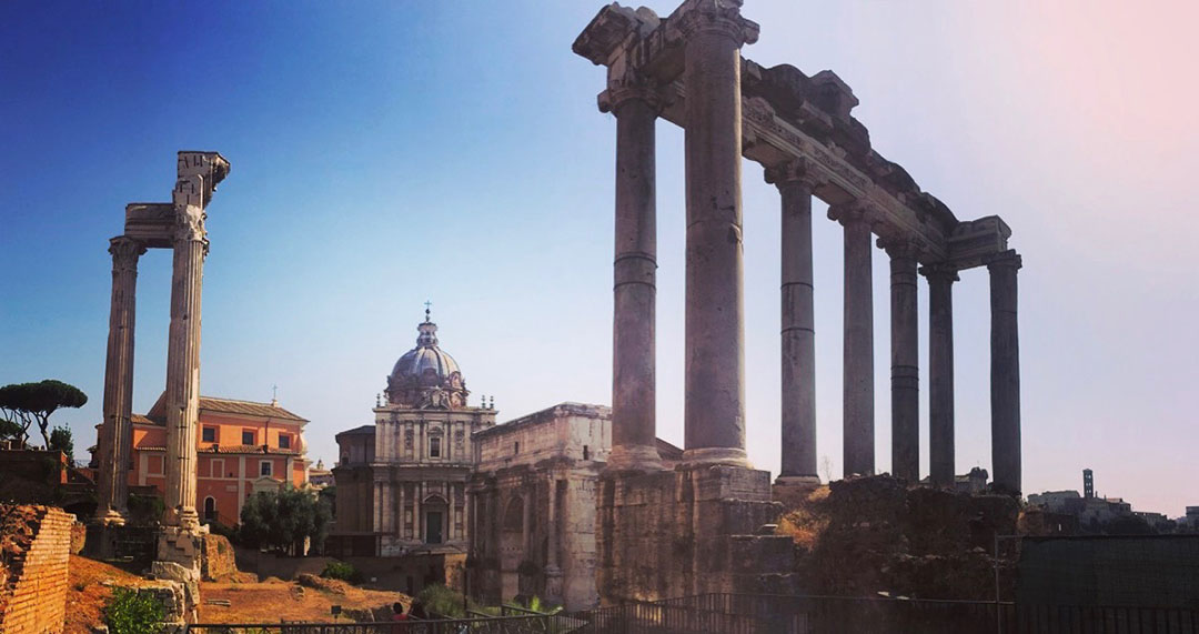 Forum rome italie colonnes temple