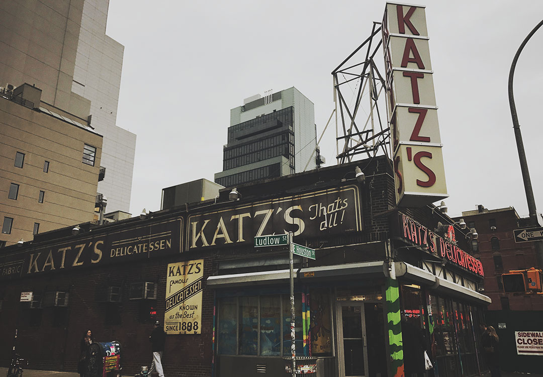 Katz Delicatessen pastrami sandwich new york east village quand harry rencontre sally